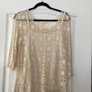 🌹4/$20 Crocheted Top With Attached Shell